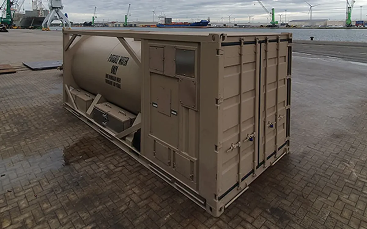 Water tank in an ISO 20′ container