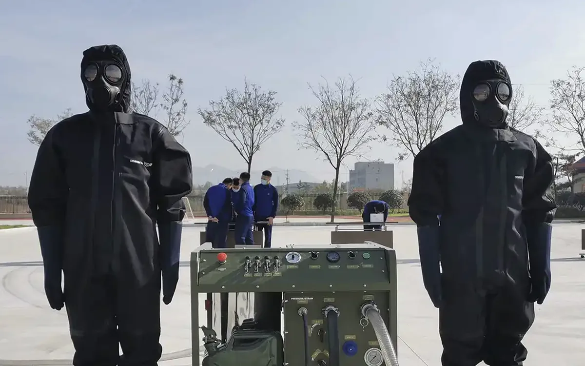 Hispanovema portable and self-contained CBRN decontamination equipment